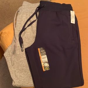 Athletic Works set of 2 Joggers. Size Medium (8-10). Navy & Grey. With pockets.